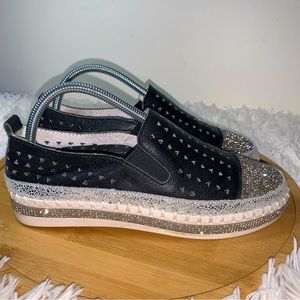 Bernie Mev TW187 Women’s Size 8 US Size 39 EU Black Slip On Memory Foam